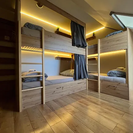 Hostel Sherpa's High Tatras *